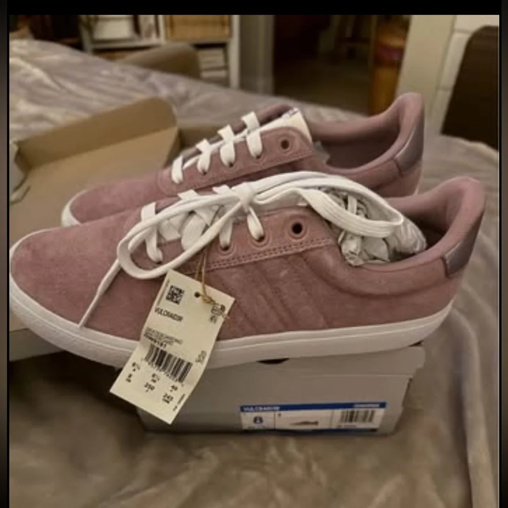 Adidas Rose Suede Sneakers with White Accents - Picture 2 of 2